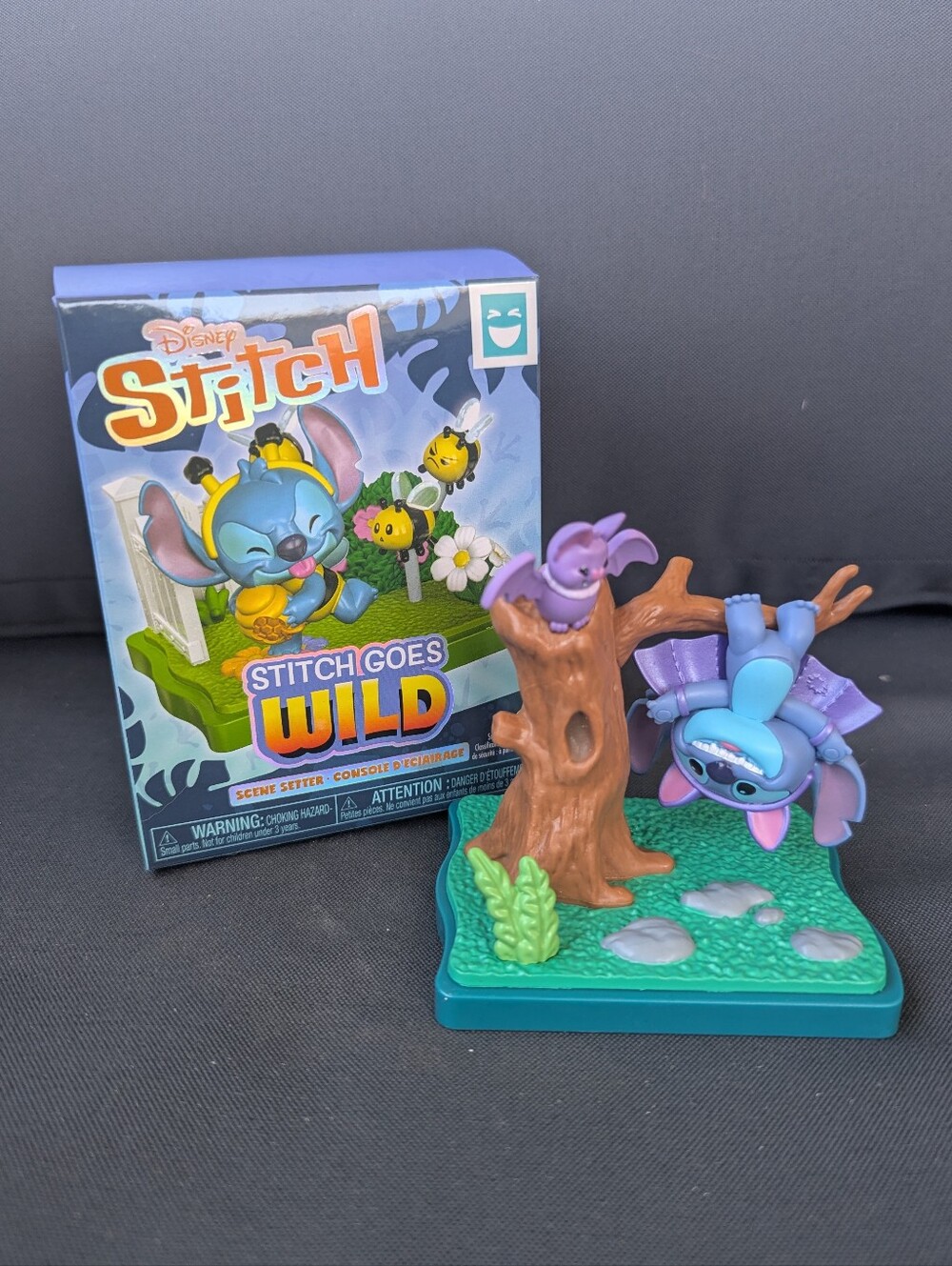 Disney Stitch Goes Wild Scene Setters - Bat Scene